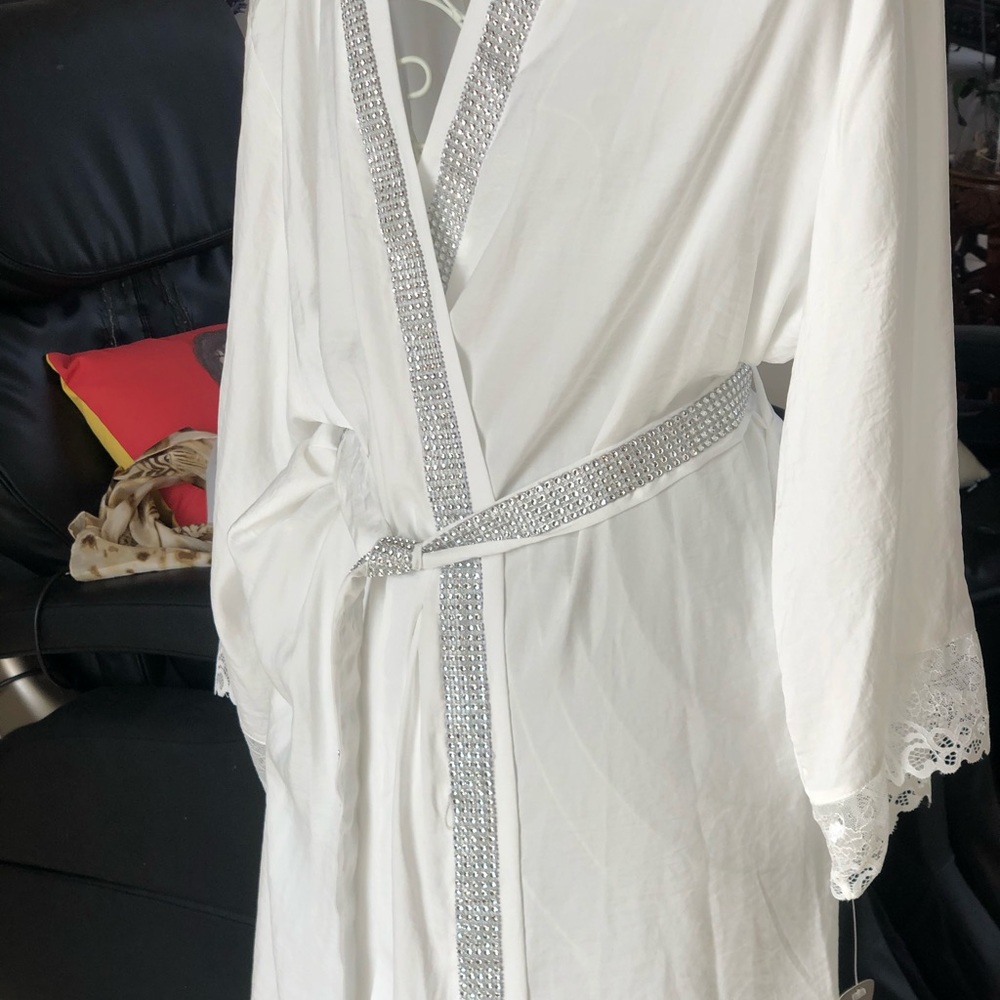 Satin Bride  Robe  size XL - Picture 3 of 8